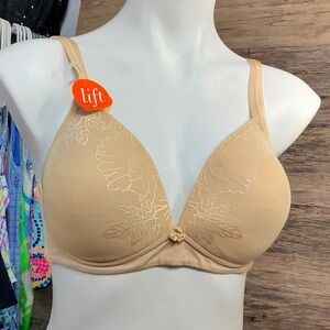 Warners Lift Women'e Nude Bra Size 38B.